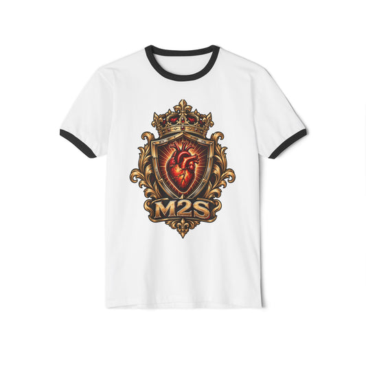 T-shirt ringer blanc avec col et bords noirs. Blason doré et cœur anatomique rouge avec le texte M2S.
