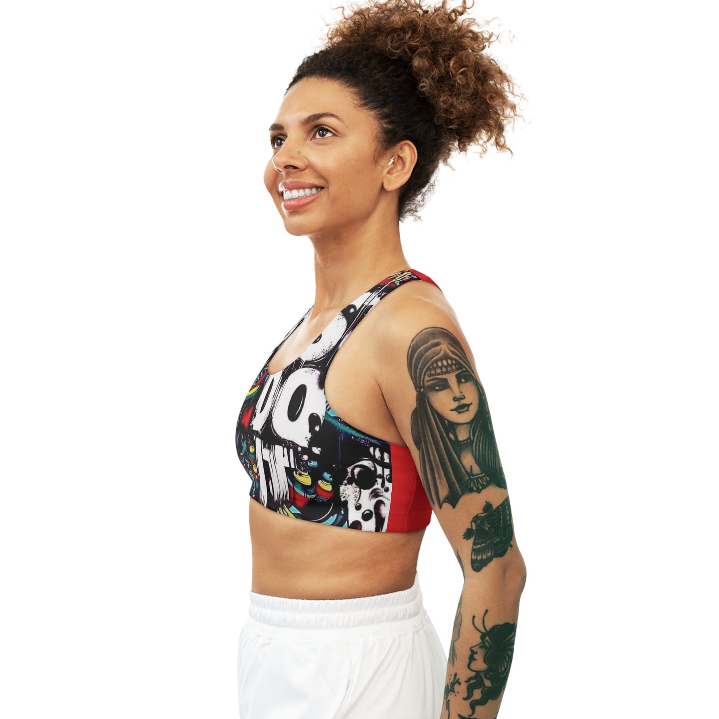 “Do It” sports bra – The energy of street art for your sports sessions.